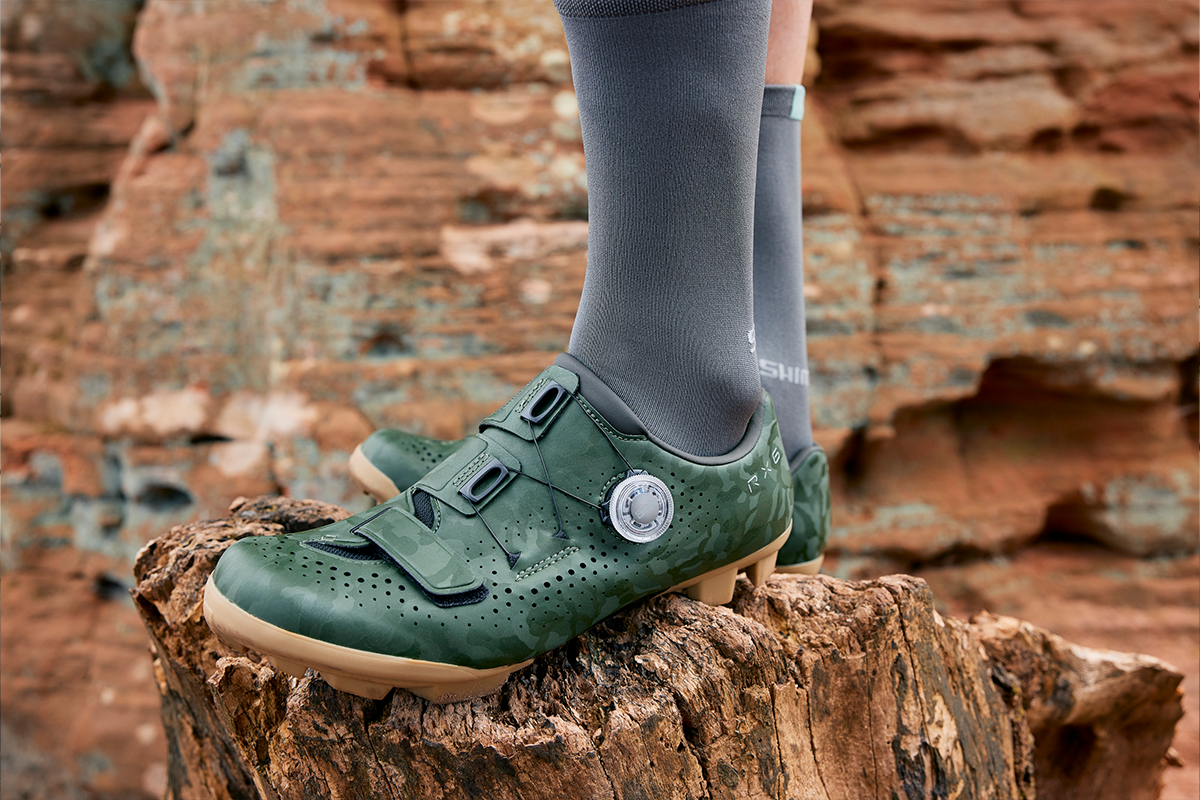 Shimano DYNALAST Shoe Technology | Ride Shimano Shimano DYNALAST Shoe Technology | Ride Shimano