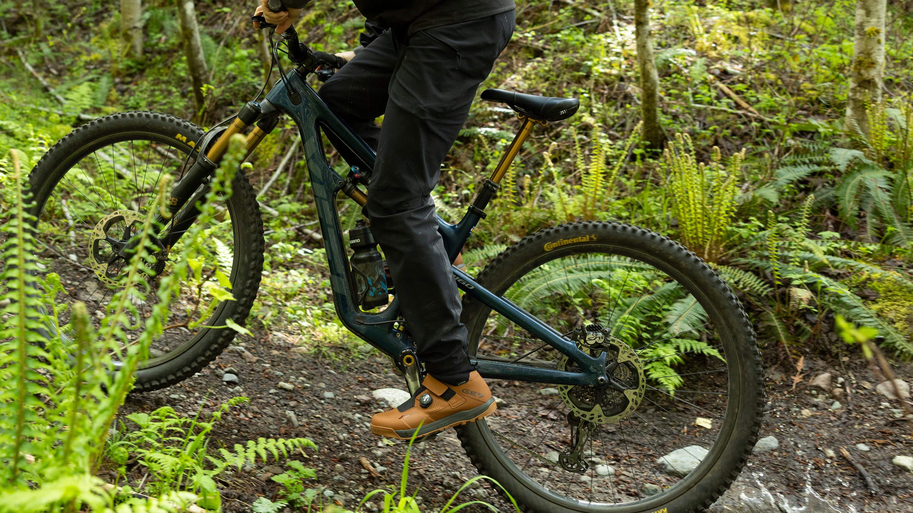 SH-GE900GTX | Cold Weather MTB Shoe | Ride Shimano