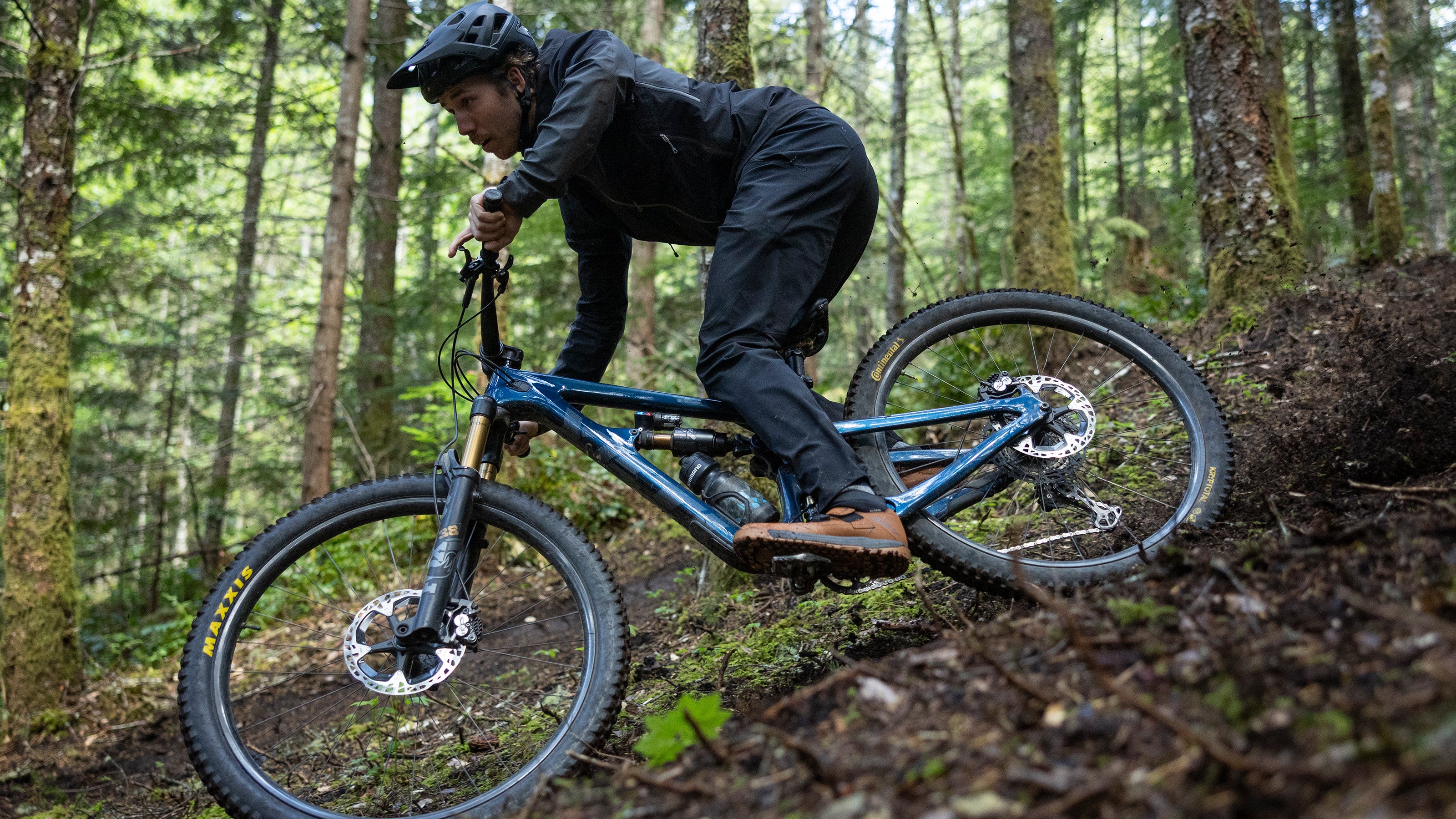 SH-GE900GTX | Cold Weather MTB Shoe | Ride Shimano