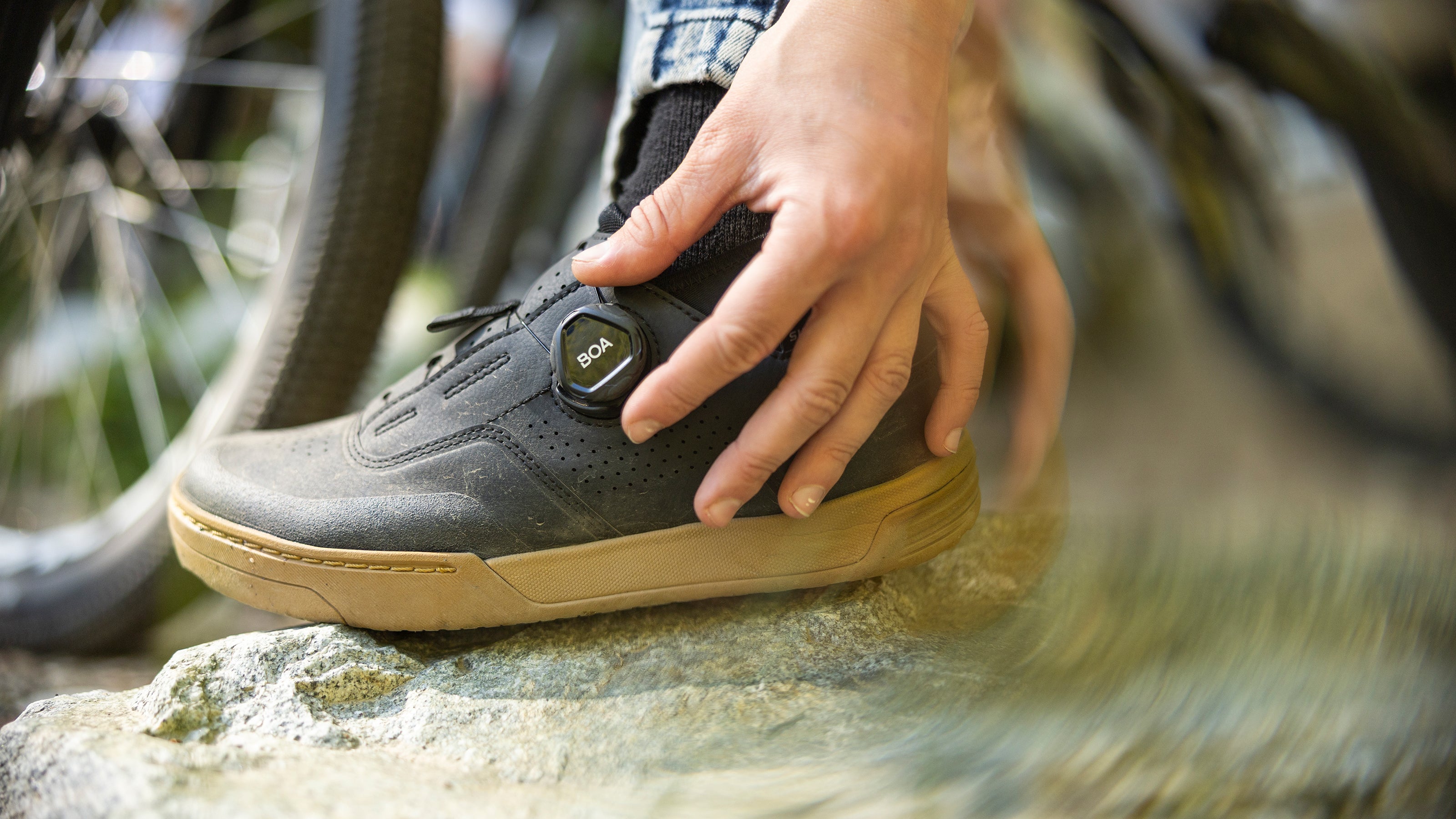 SH-GF800 Women's | Flat Pedal MTB Shoes | Ride Shimano